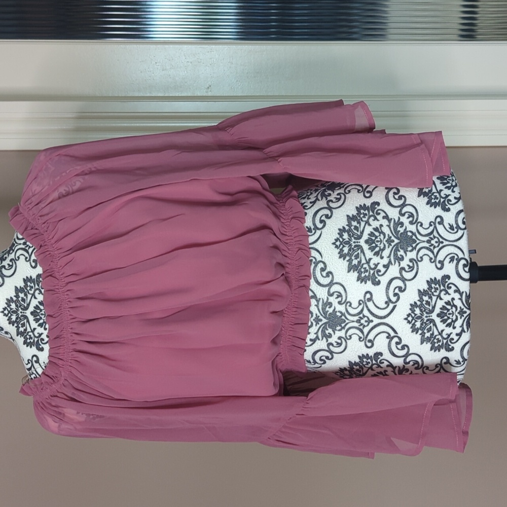 NWOT Pink Puffy Sleeves Blouse Size M
